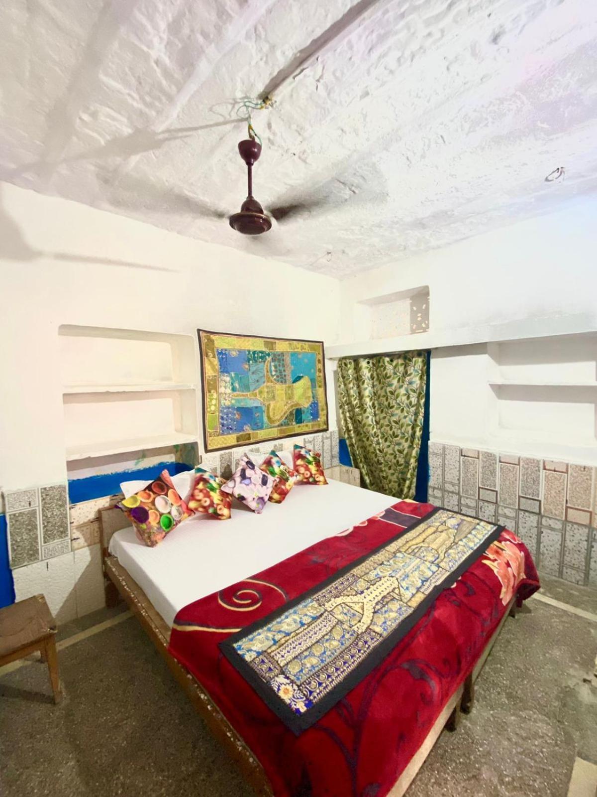 Mirvana Guest House & Camel Safari Jaisalmer Eksteriør bilde