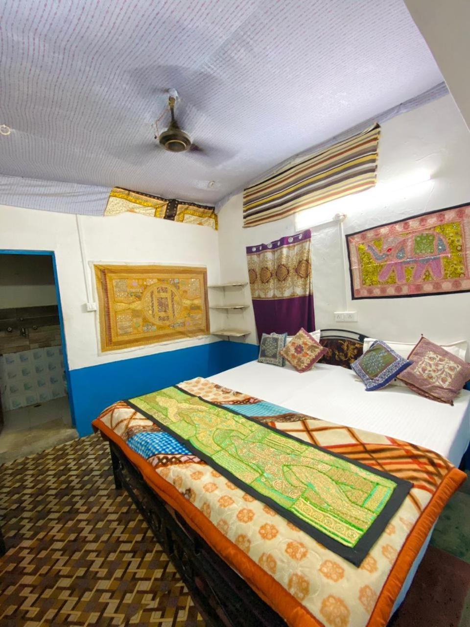 Mirvana Guest House & Camel Safari Jaisalmer Eksteriør bilde
