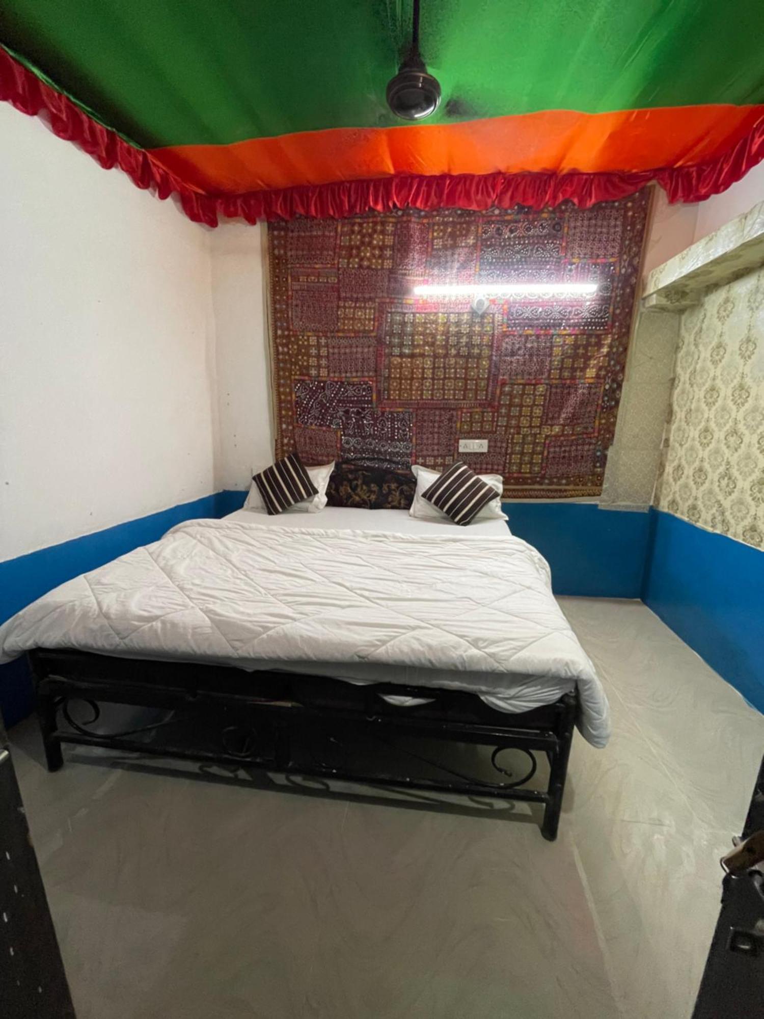 Mirvana Guest House & Camel Safari Jaisalmer Eksteriør bilde